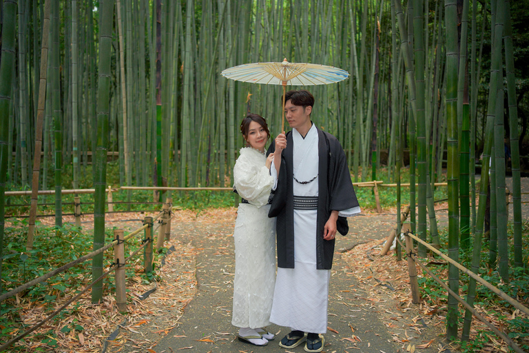 Kyoto: Arashiyama Forest Private Photoshoot