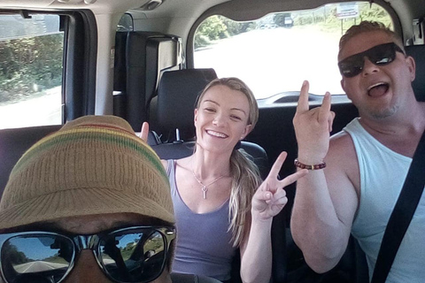 Negril: Seven Mile Beach, Craft Market, and Rick’s Café Tour