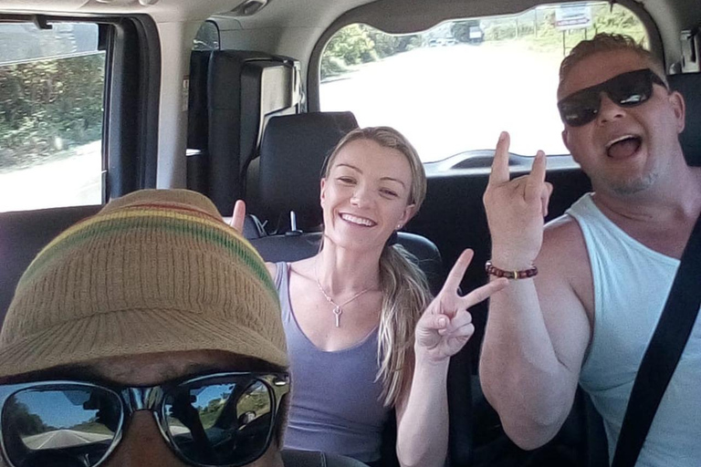 Negril: Seven Mile Beach, Craft Market, and Rick’s Café Tour