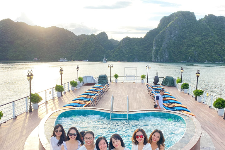 Aspira Cruise: 2D1N Luxury Getaway at Ha Long - Lan Ha BayJunior Suite with private balcony