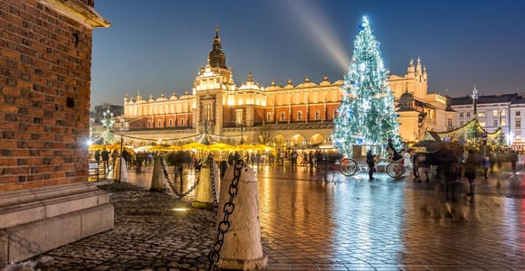 Krakow: Christmas Market Guided Tour with Food Tasting