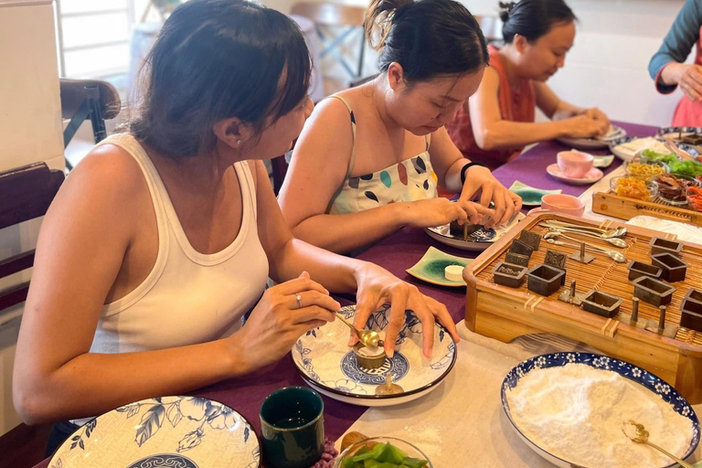 Hue: Traditional Cake-Making Class