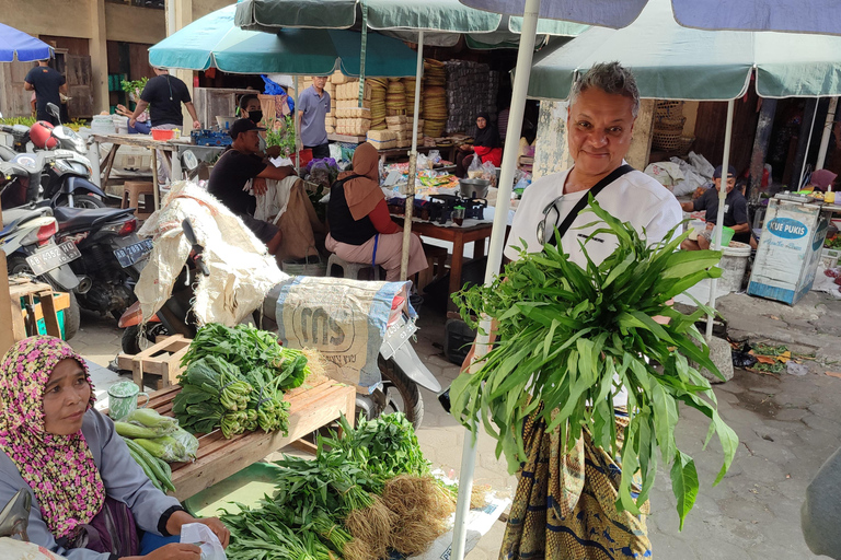 Yogyakarta: clase de cocina con visita al mercado y servicio de recogida del hotelClase de cocina con servicio de recogida del hotel