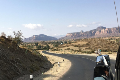 Tigray: iglesias rupestres de Gheralta, Axum y templo de YehaTigray: iglesias rupestres y montañas de Gheralta (2 días)