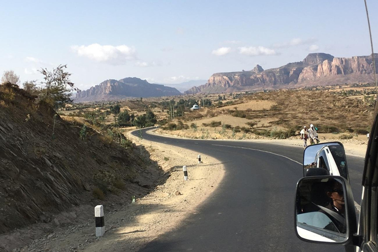 Tigray: iglesias rupestres de Gheralta, Axum y templo de YehaTigray: iglesias rupestres y montañas de Gheralta (2 días)