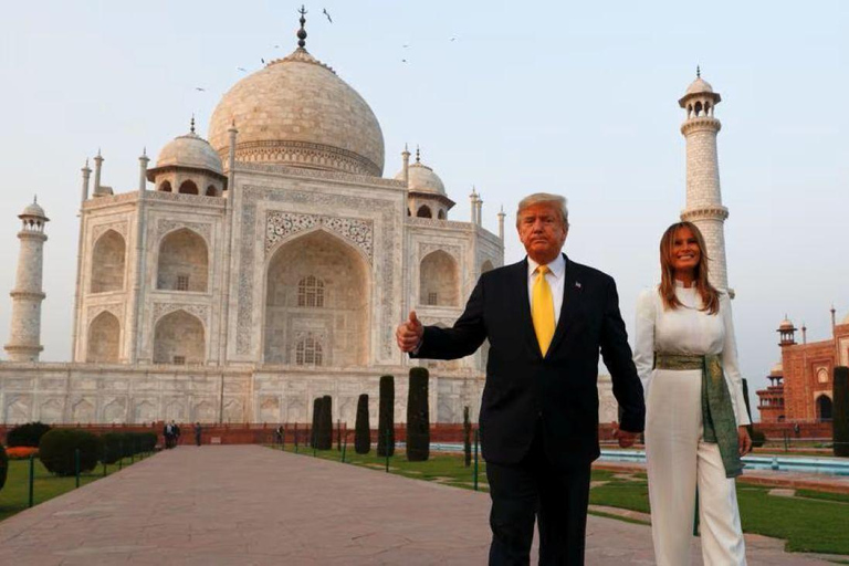 Delhi: Taj mahal & Agra luxury car tour with guide, 5* lunch All inclusive Taj mahal & Agra tour Travel by Vellfire car