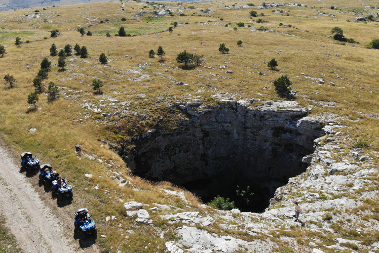 Vanuit Split: quad-ATV-tour in natuurpark Dinara met lunchRondleiding op gloednieuwe quads