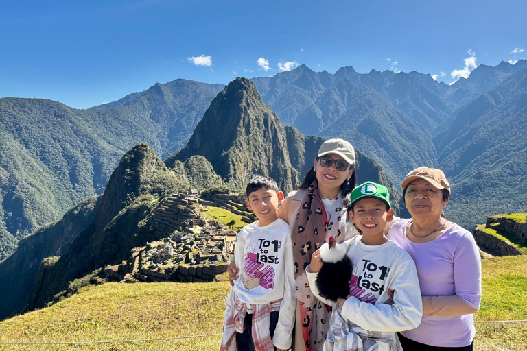 CUSCO: SIGHTSEEING TOUR TO MACHU PICCHU FROM CUSCO BY PANORAMIC TRAIN Cusco: Andean Wedding and Excursion to the Maras Salt Mines