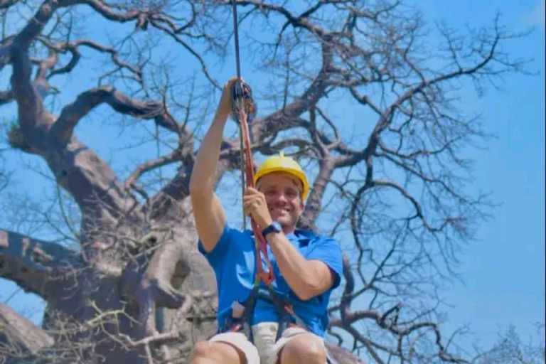 ZIPLINE DU LAC MANYARAVOUS POUVEZ OPTER POUR CETTE OPTION LORS DE VOTRE SAFARI