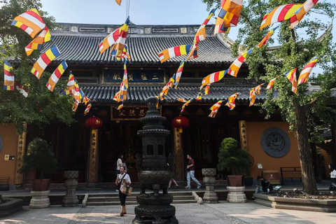 Shanghai: tour privato personalizzabile di 4 ore dei luoghi più importantiShanghai: tour di 4 ore con guida privata e macchina privata