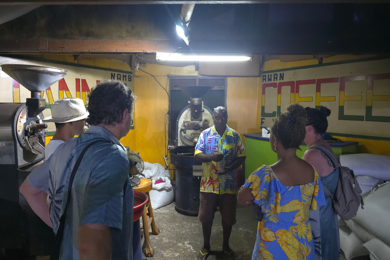 Port Vila: City and Factory Tour with Shopping