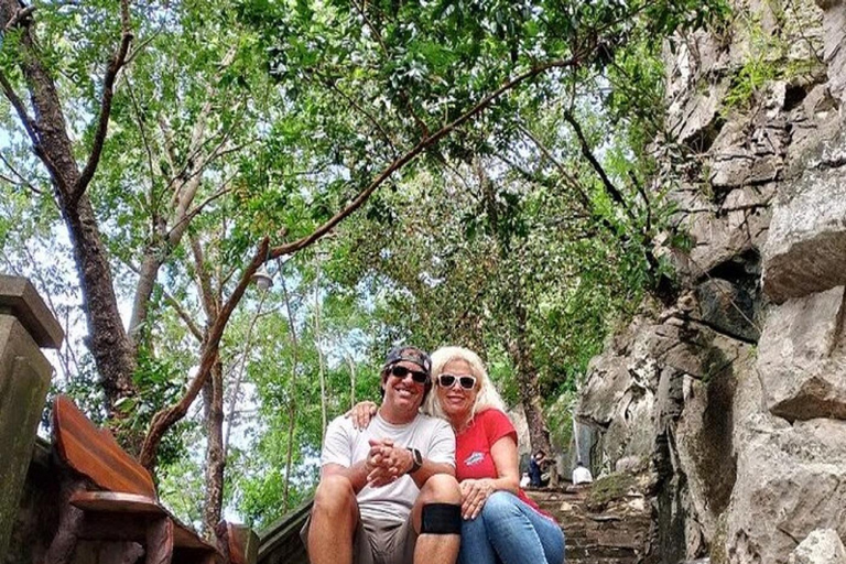 Exploring Cham Museum & Marble Mountain Private Tour