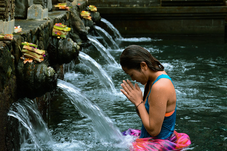 Tirta Empul : Balinese Home & Sacred Melukat Purification