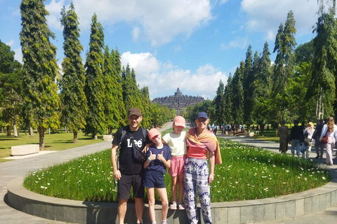 Yogyakarta: Borobudur Sunrise & Adventure Elo River Rafting Sunrise from Setumbu hills & Adventure Elo River Rafting