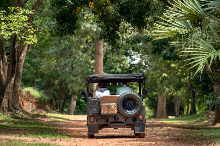 Excursión en Jeep para Descubrir Angkor WatSiem Reap - Descubre Angkor Wat en Jeep