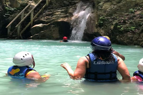 Privé: wandeltocht naar de Damajagua-watervallen en lunchPrivé: wandeltocht naar de watervallen van Damajagua en lunch