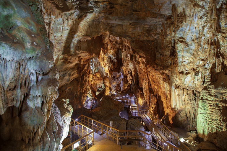 Phong Nha Cave & Paradise Cave: Guided Tour Boat & Explore Group Tour with Drop-Off in Hue