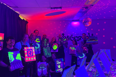 Eindhoven: Paint and Sip in the Dark at Rembrandt van Wine
