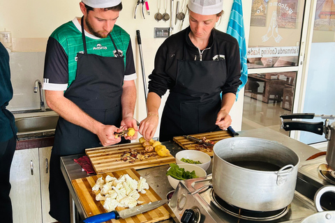 Katmandou : Cours de cuisine népalaise avec prise en charge à l'hôtel