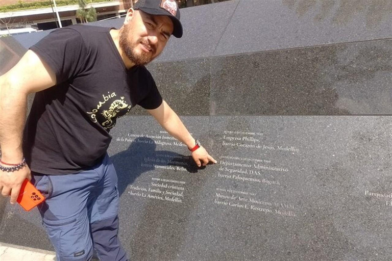 Medellin: Pablo Escobar Tour and Comuna 13