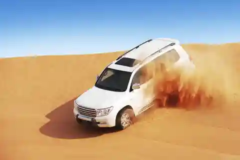 Doha: Halbtägige Wüstensafari vom Flughafen/Hotel/Kreuzfahrthafen