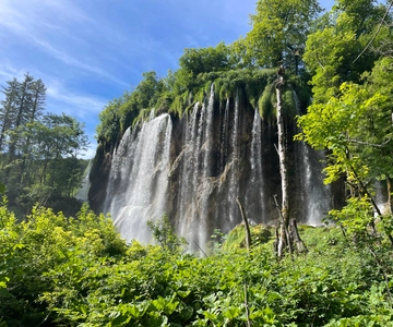 Desde Zagreb: Excursión guiada a Rastoke y Plitvice con ticket de entrada