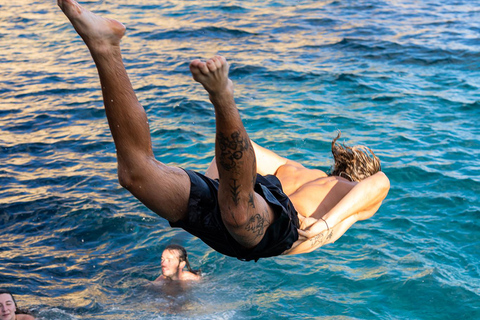 Ibiza: Sunset Boat Party at Ibiza Boat Club with Open Bar Aftersun Ibiza Sunset Boat Party: Early Bird Phase 1