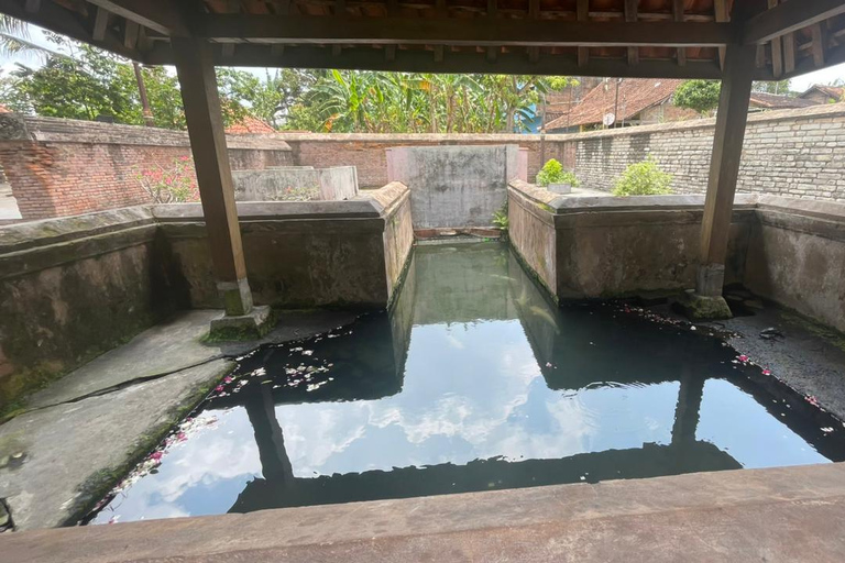 Yogyakarta: o Reino Mataram permanece com o artesanato em prataYogyakarta: Vestígios do Reino Mataram com exposição de prata