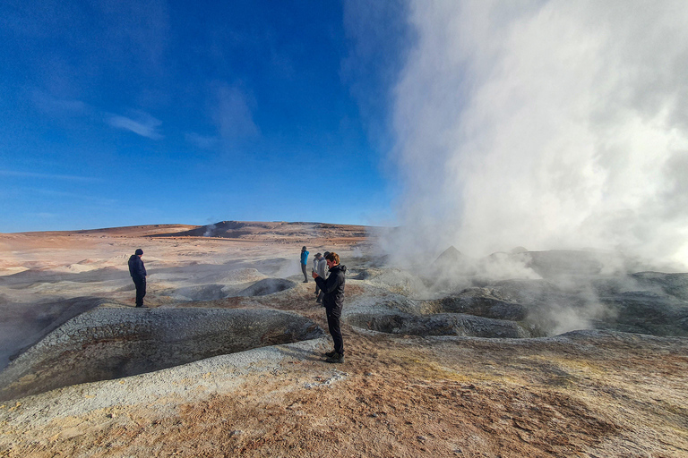 La Paz: 4-Day Uyuni Salt Flats to San Pedro de Atacama ENGLISH-SPEAKING GUIDE