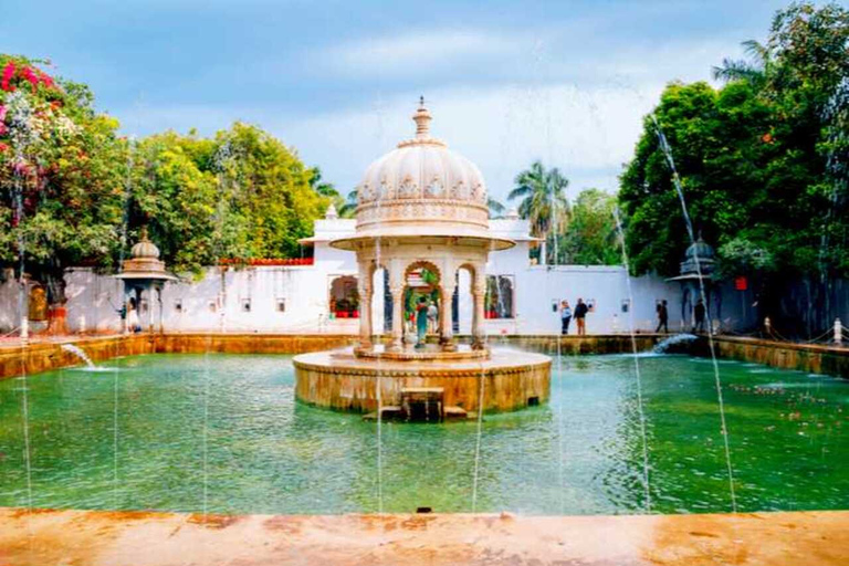 Udaipur stadstour van een hele dag met boottocht