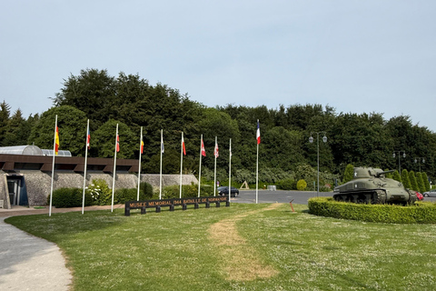 Paris: Normandy D-Day, Omaha Beach & American Cemetery Paris: Normandy D-Day Round-Trip Experience