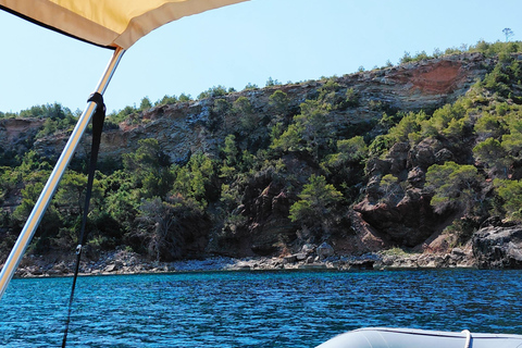 North of Ibiza: Boat Rental without a License in Portinatx Half day