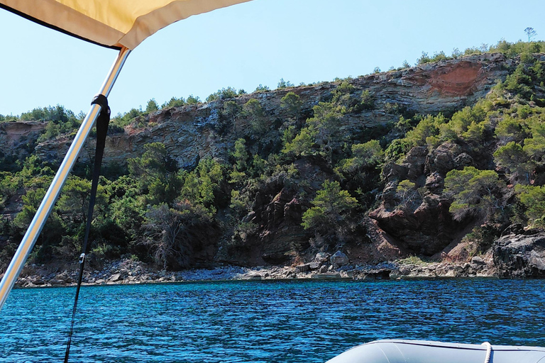 North of Ibiza: Boat Rental without a License in Portinatx Half day
