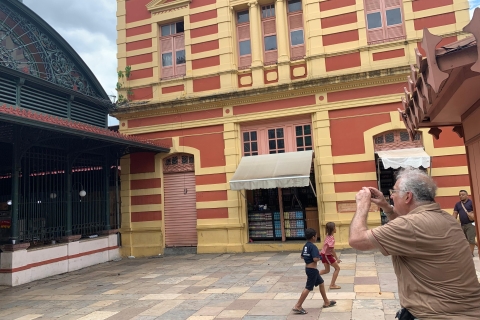 Visite de la ville historique de Manaus en voiture avec 3 arrêts.
