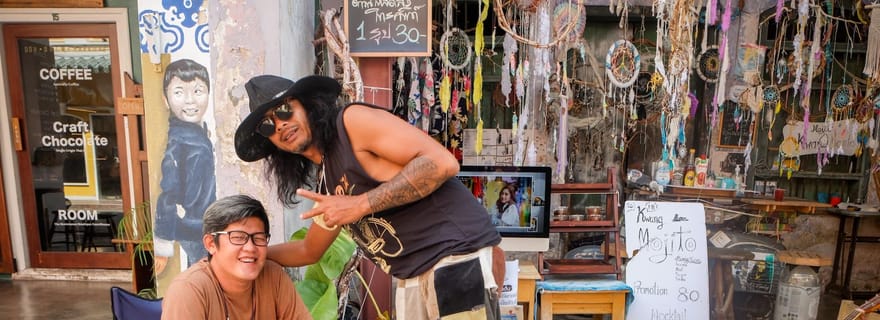 Phuket : Promenade artistique dans la vieille ville et atelier de peinture sur carreaux