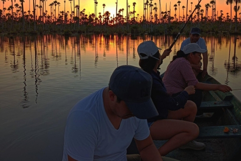 Puerto Maldonado: Sonnenuntergang am Yacumama-See und Piranha-Fischen