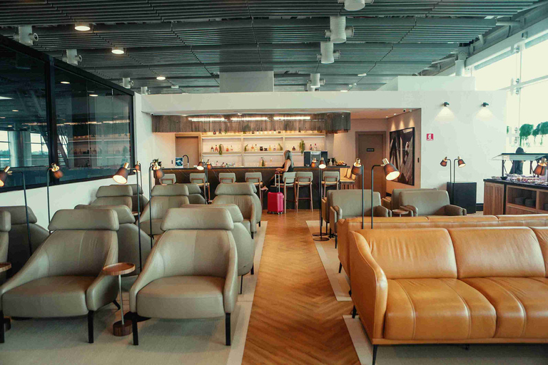 GRU Sao Paulo Guarulhos International Airport: Lounge Access T1 Domestic Departure: W Lounge