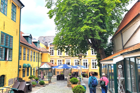 Flensburg: Spokojny spacer po historycznym Starym Mieście i porcie