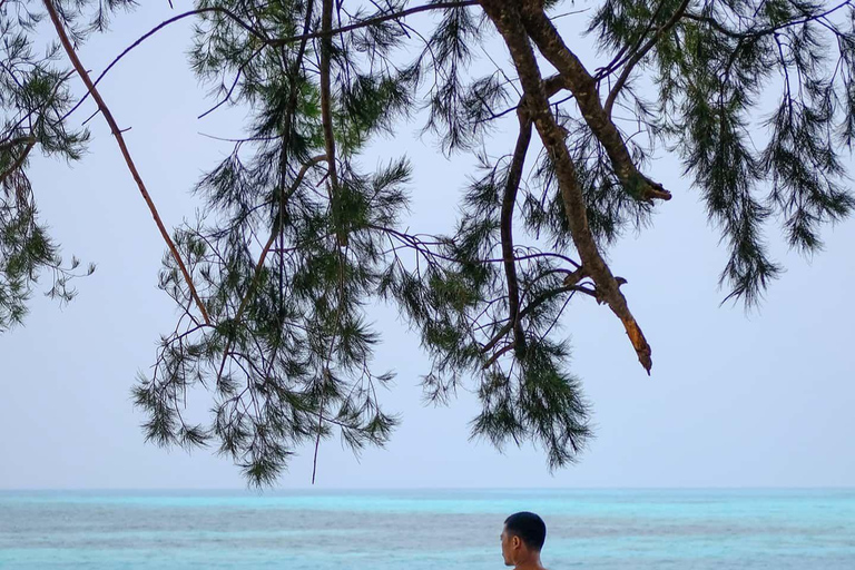 PALAWAN : Circuit dans les îles Balabac avec repas en pension complète