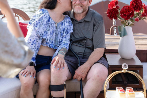 Hue: Luxury Sunset Tea & Dinner Cruise on Perfume River [No Dinner] Luxury Sunset Tea Cruise