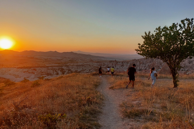 Rose Valley Sunset Hiking Tour