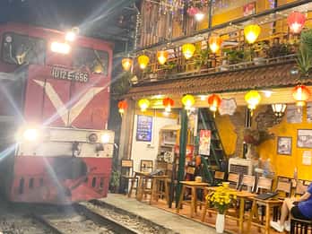 Hanoi: Geführte Street Food Tour mit Train Street Experience
