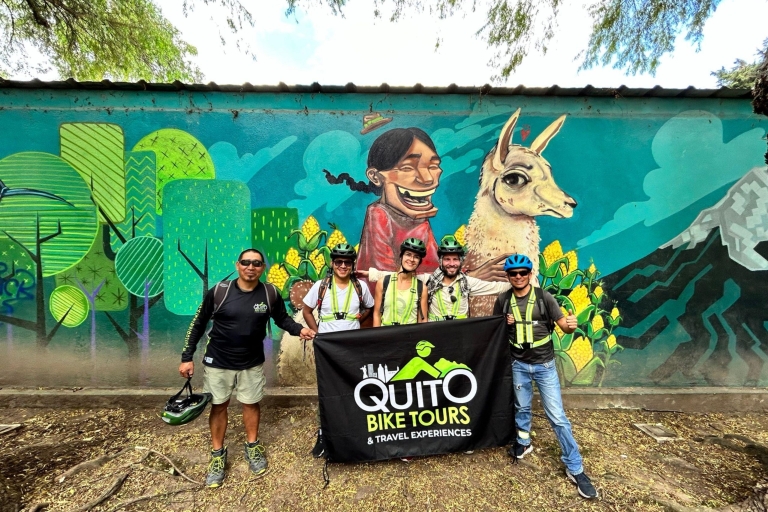 QUITO: całodniowa wycieczka rowerowa, jedzenie, kultura i historia