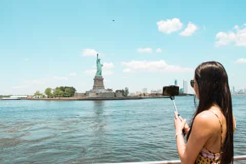 New York: 90-Minute Landmarks Cruise Skip-The-Box-Office