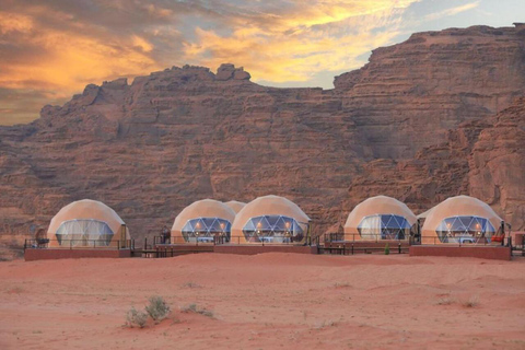 Wadi Rum: Solo Travelers Desert Adventure with Dinner