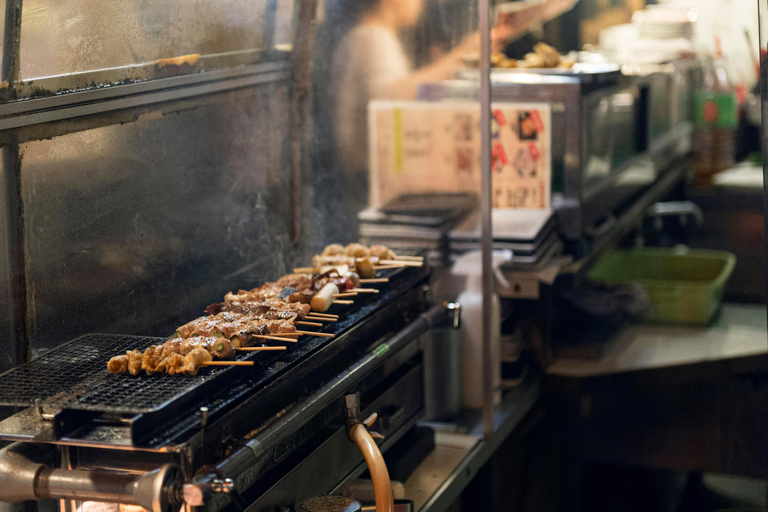 Tokyo: Private Spanish Walking Tour of Tsukiji Market and Ginza