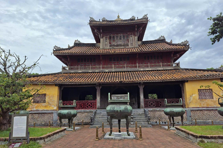 Da Nang: Private Hue Trip via Hai Van Pass