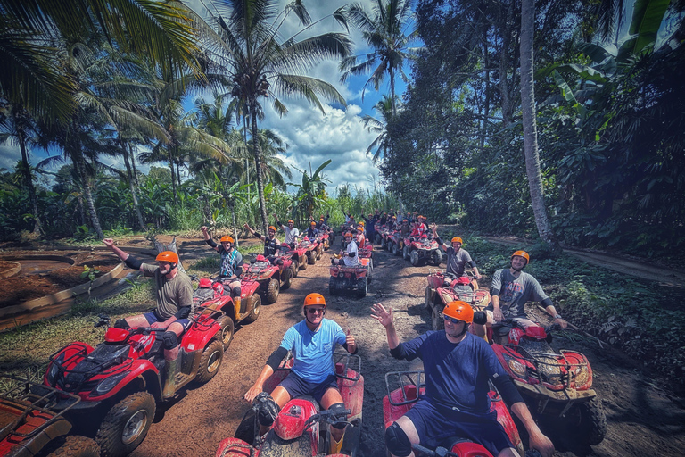 Ubud: Gorilla Face-quad, jungleschommel, waterval en maaltijdTandemrit met Bali Transfers