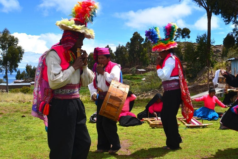 From Cusco: Uros and Taquile Tour |Full Day|