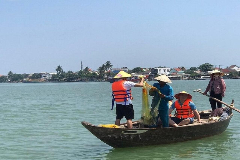 Hoi An Wet Rice Farming Tour-Mandenboottocht-Vissen-Lunch